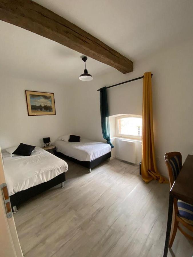 L'Annexe Du Chateau De Saint Genix Екстериор снимка